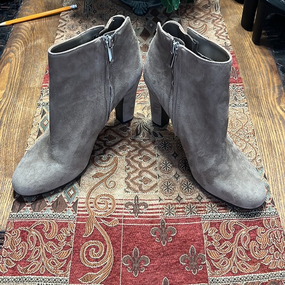 Sam Edelman Shelby Suede Ankle Boots size 8.5 - Picture 2 of 9